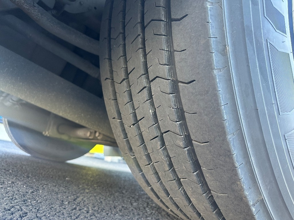 شاحنة ذات الخطاف DAF XF 530 6x2*4: صور 13