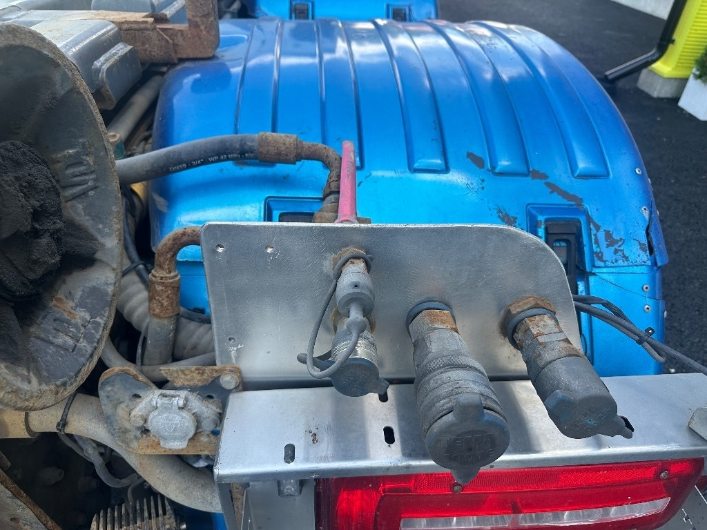 شاحنة ذات الخطاف DAF XF 530 6x2*4: صور 9