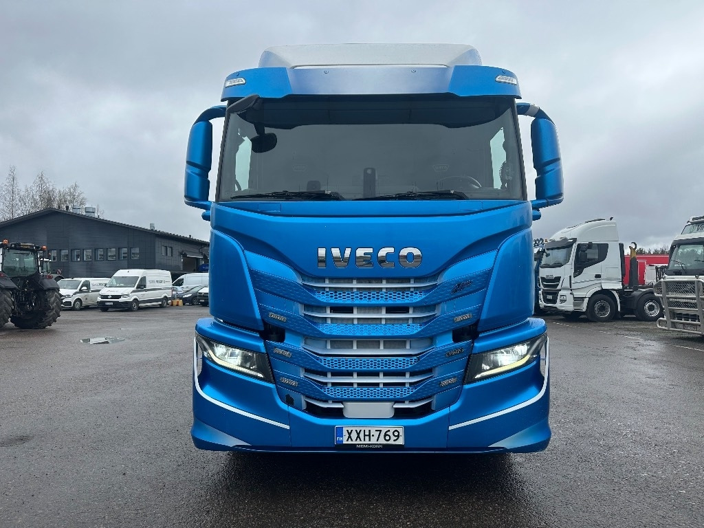 Iveco AD 260S40 Y/FS CNG - شاحنة ذات الخطاف: صور 2 Iveco AD 260S40 Y/FS CNG - شاحنة ذات الخطاف: صور 2