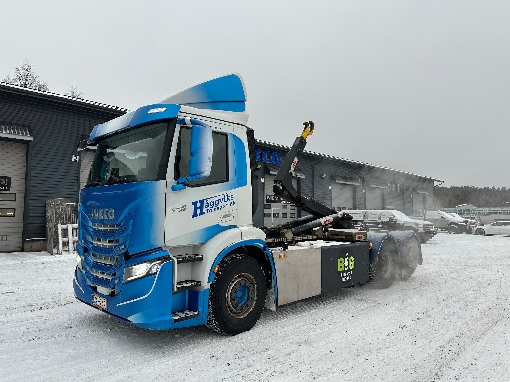 Iveco AD 260S40 Y/FS CNG - شاحنة ذات الخطاف: صور 1 Iveco AD 260S40 Y/FS CNG - شاحنة ذات الخطاف: صور 1