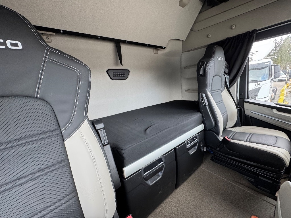 جديد الشاسيه شاحنة Iveco S-Way AS260S50Y/FS CM UUTTA MALLIA: صور 9