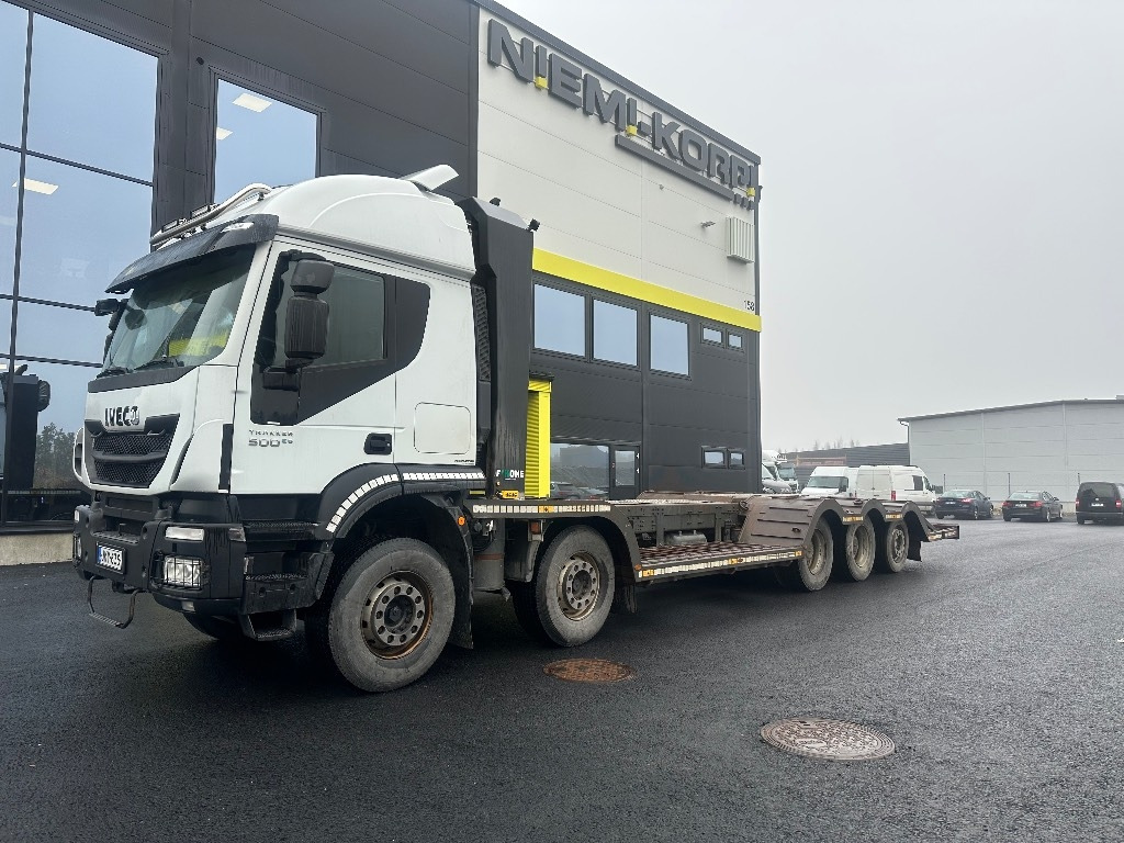 Iveco Trakker AT410T500 10x4 - شاحنة قطع الأشجار: صور 1 Iveco Trakker AT410T500 10x4 - شاحنة قطع الأشجار: صور 1