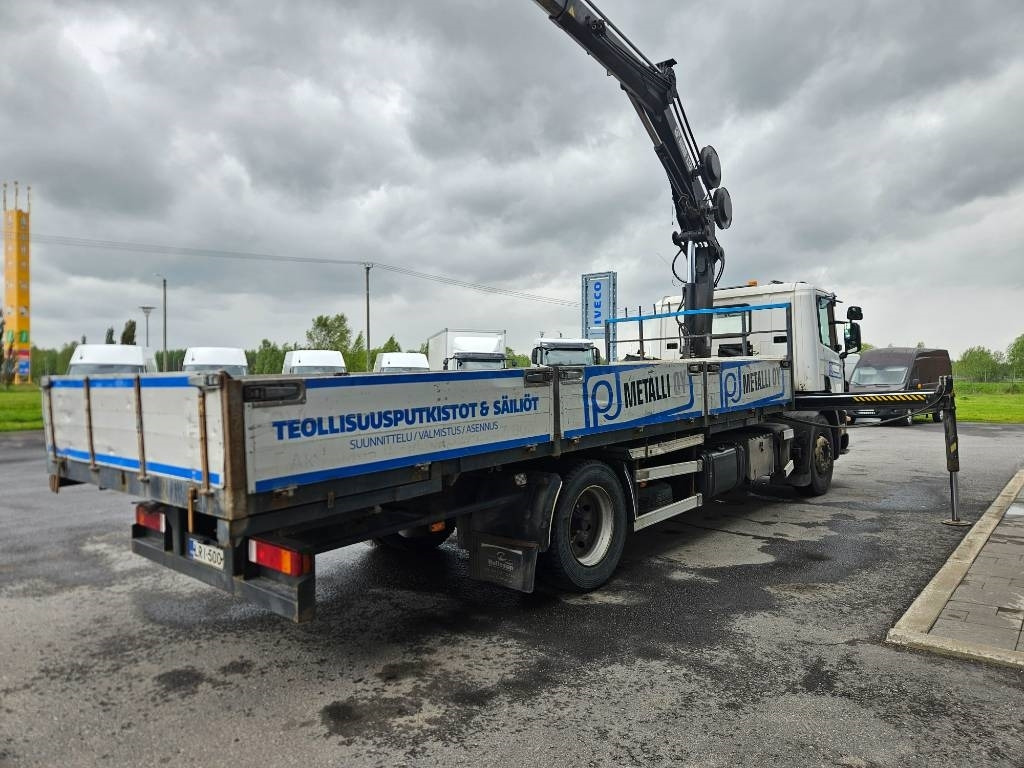 Scania P 94 DB 220 Hiab 135-4 lisähydrauliikalla - شاحنة كرين: صور 4 Scania P 94 DB 220 Hiab 135-4 lisähydrauliikalla - شاحنة كرين: صور 4