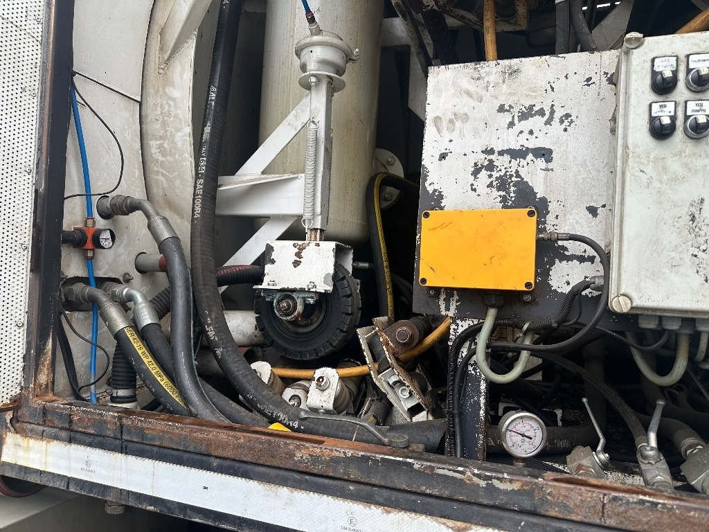 Scania R470 6x2 - فراغ شاحنة: صور 5 Scania R470 6x2 - فراغ شاحنة: صور 5