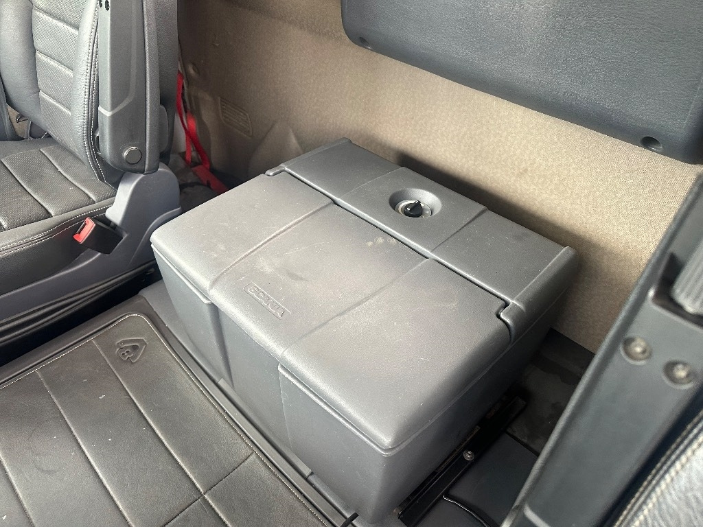 شاحنة ذات الخطاف Scania R580 6x2*4: صور 16