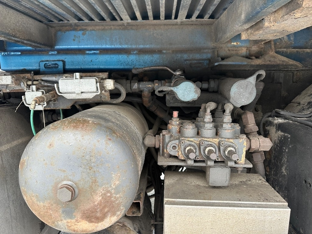 Volvo FH 13 500hv 8x4*4 - شاحنة كرين: صور 3 Volvo FH 13 500hv 8x4*4 - شاحنة كرين: صور 3