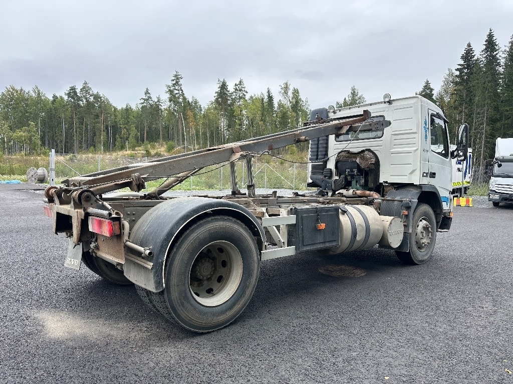 Volvo FM7 4x2 vaijerilaitteilla - شاحنات قابلة للفك شاحنة: صور 4 Volvo FM7 4x2 vaijerilaitteilla - شاحنات قابلة للفك شاحنة: صور 4