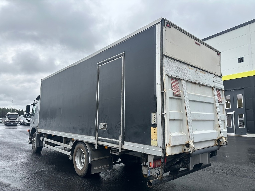 Volvo FM9 300 4x2 - بصندوق مغلق شاحنة: صور 4 Volvo FM9 300 4x2 - بصندوق مغلق شاحنة: صور 4