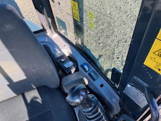 حفارات زحافة KOMATSU PC80MR: صور 19