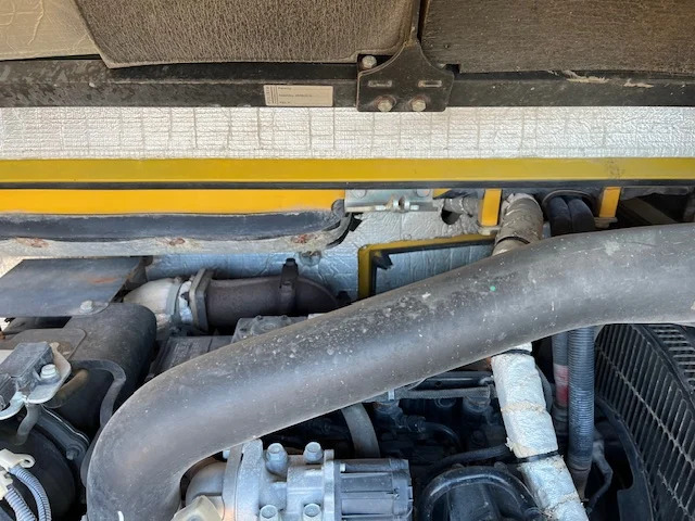 حفارات زحافة KOMATSU PC80MR: صور 11