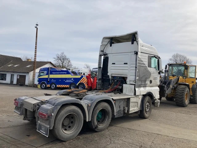 MAN TGX 28.500 - شاحنة جرار: صور 2 MAN TGX 28.500 - شاحنة جرار: صور 2