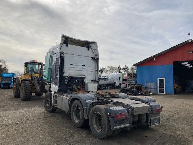 MAN TGX 28.500 - شاحنة جرار: صور 3 MAN TGX 28.500 - شاحنة جرار: صور 3