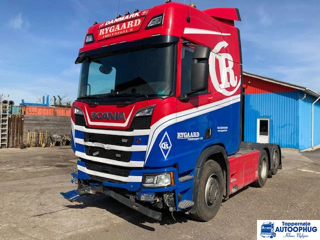 Scania R520 6X2 3150mm M hydraulic damage - شاحنة جرار: صور 1 Scania R520 6X2 3150mm M hydraulic damage - شاحنة جرار: صور 1