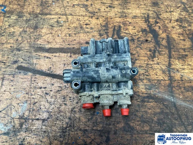 Scania Valve block – Scania 1889795 - النظام الكهربائي - شاحنة: صور 1 Scania Valve block – Scania 1889795 - النظام الكهربائي - شاحنة: صور 1