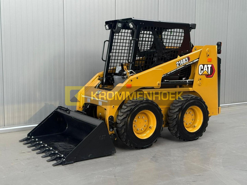 Caterpillar 216 B3 - شيول صغير: صور 2 Caterpillar 216 B3 - شيول صغير: صور 2