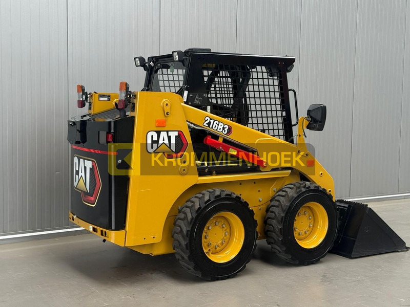 Caterpillar 216 B3 - شيول صغير: صور 4 Caterpillar 216 B3 - شيول صغير: صور 4