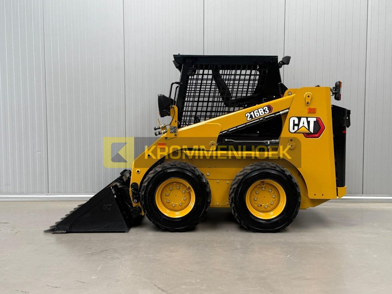 Caterpillar 216 B3 - شيول صغير: صور 1 Caterpillar 216 B3 - شيول صغير: صور 1