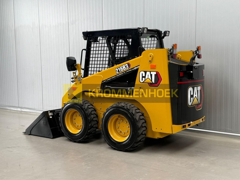 Caterpillar 216 B3 - شيول صغير: صور 3 Caterpillar 216 B3 - شيول صغير: صور 3