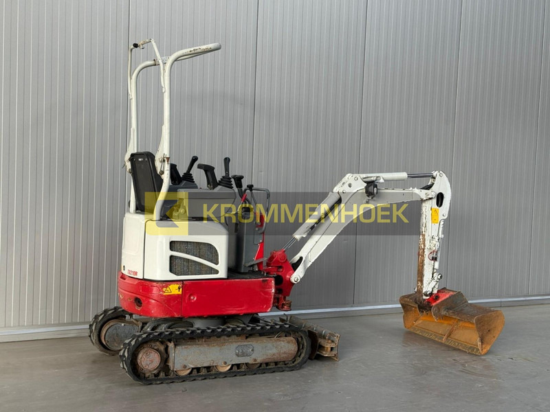 Takeuchi TB 210 R - حفارة مصغرة: صور 4 Takeuchi TB 210 R - حفارة مصغرة: صور 4