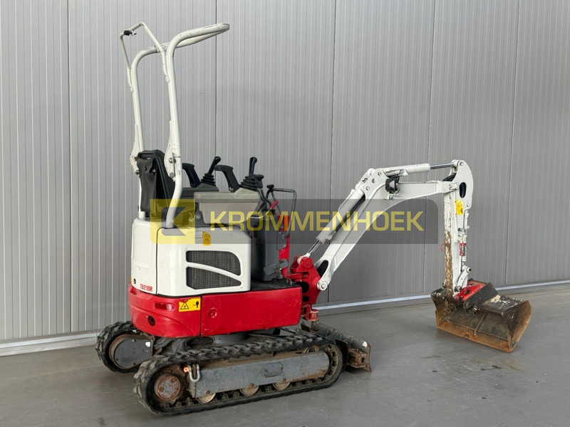 Takeuchi TB 210 R - حفارة مصغرة: صور 4 Takeuchi TB 210 R - حفارة مصغرة: صور 4