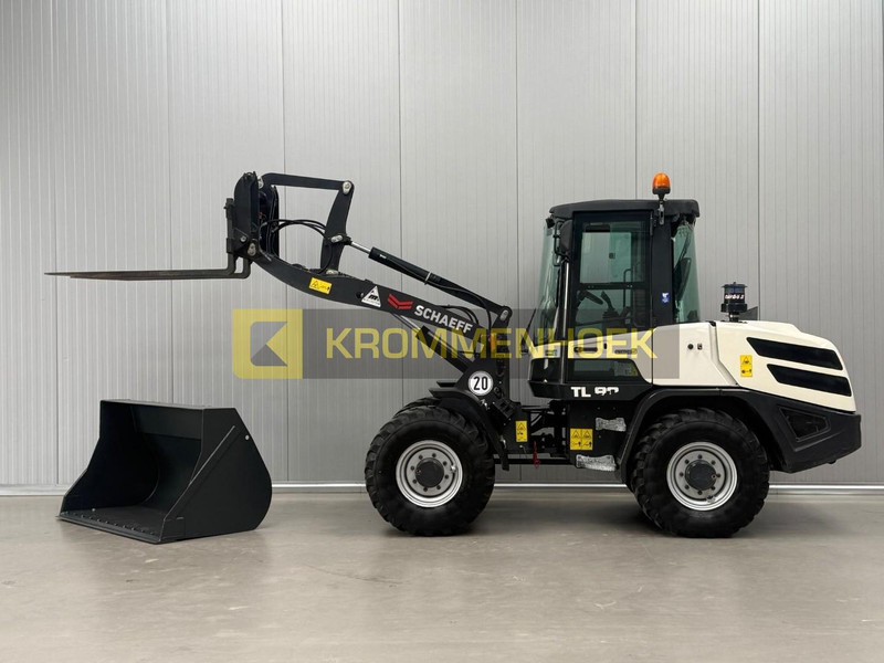 Terex TL80 - اللودر بعجل: صور 1 Terex TL80 - اللودر بعجل: صور 1