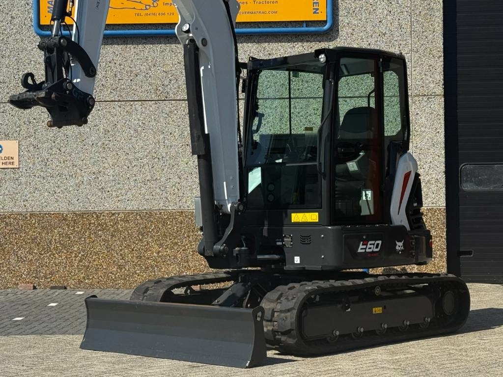 Bobcat E60 R2, 2024, 54 hours!!  - حفارات زحافة: صور 3 Bobcat E60 R2, 2024, 54 hours!!  - حفارات زحافة: صور 3