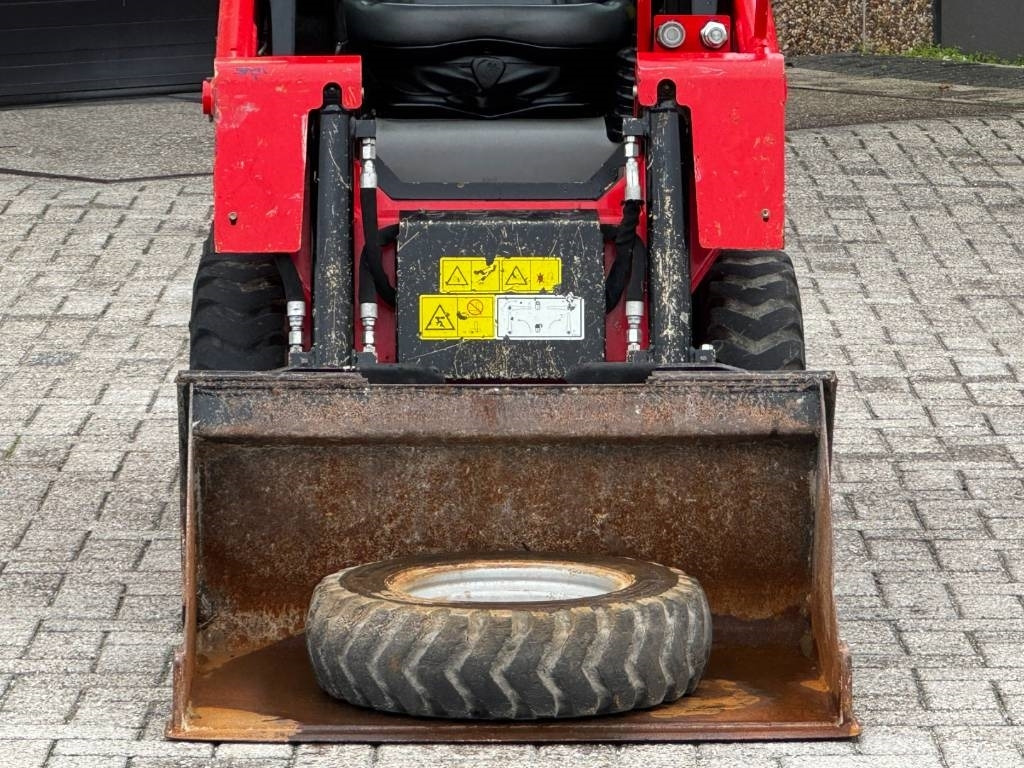Manitou 850R, 2021, 365 hours! - حفارة مصغرة: صور 5 Manitou 850R, 2021, 365 hours! - حفارة مصغرة: صور 5