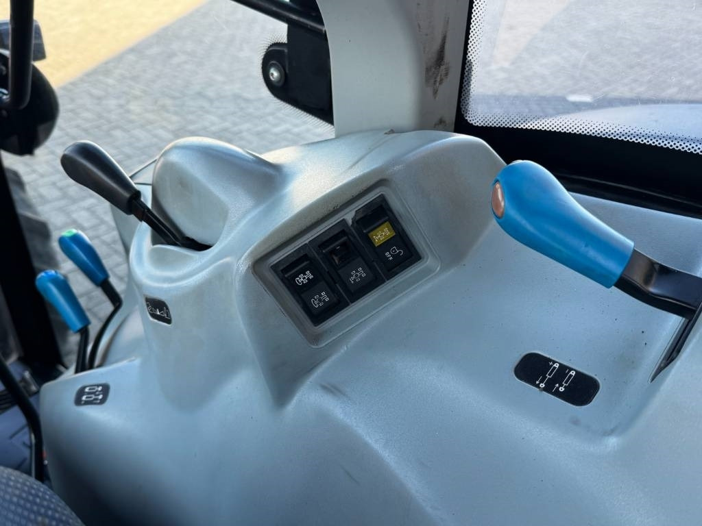 جرار New Holland T4.100 DC, Low Profile, 2019, 3013 hours!!: صور 15 جرار New Holland T4.100 DC, Low Profile, 2019, 3013 hours!!: صور 15