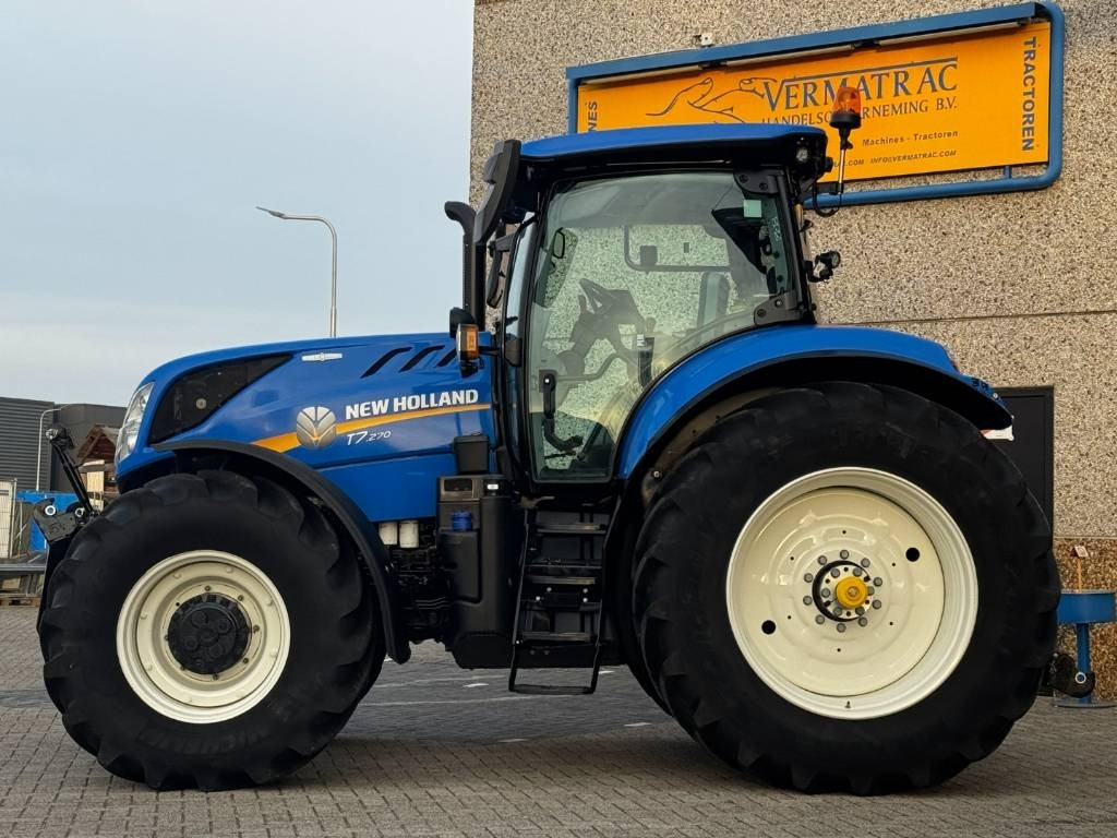 New Holland T7.270 Auto Command, frontlinkage + PTO,1091 hr - جرار: صور 2 New Holland T7.270 Auto Command, frontlinkage + PTO,1091 hr - جرار: صور 2