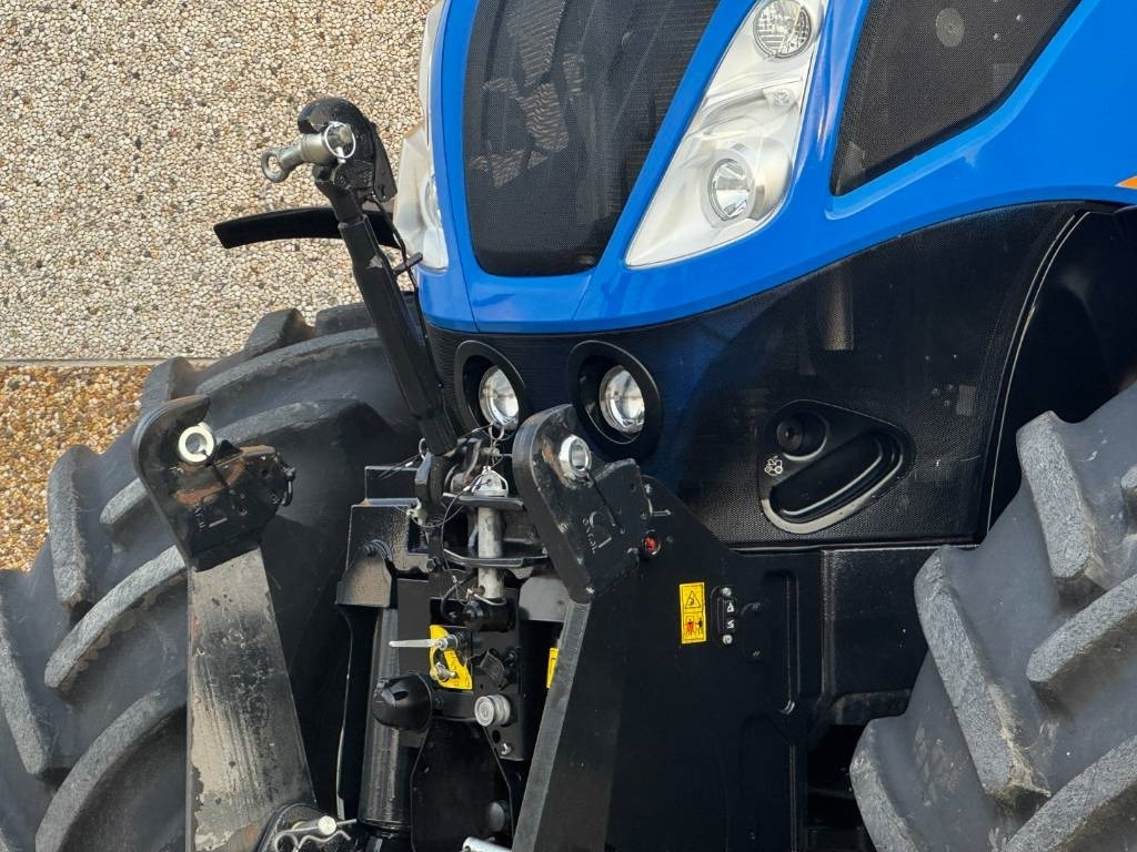 New Holland T7.270 Auto Command, frontlinkage + PTO,1091 hr - جرار: صور 4 New Holland T7.270 Auto Command, frontlinkage + PTO,1091 hr - جرار: صور 4
