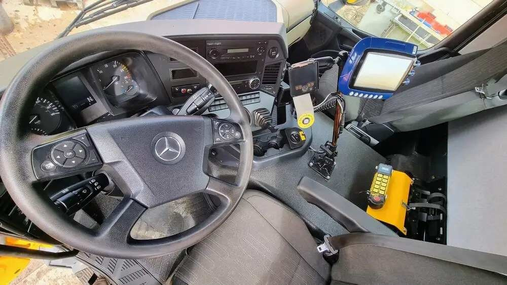 MERCEDES-BENZ Arocs 1824 / Cuthbertson MPB-18 - قلابات: صور 5 MERCEDES-BENZ Arocs 1824 / Cuthbertson MPB-18 - قلابات: صور 5