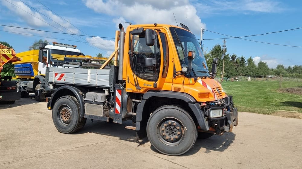 MERCEDES-BENZ Unimog U400 - جرارات البلدية: صور 2 MERCEDES-BENZ Unimog U400 - جرارات البلدية: صور 2