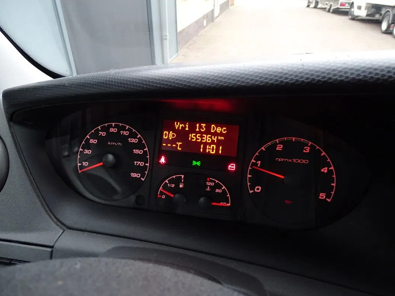 Iveco Daily 35.210 PK BE TREKKER 10.4t AIRCO CC - شاحنة جرار: صور 4 Iveco Daily 35.210 PK BE TREKKER 10.4t AIRCO CC - شاحنة جرار: صور 4