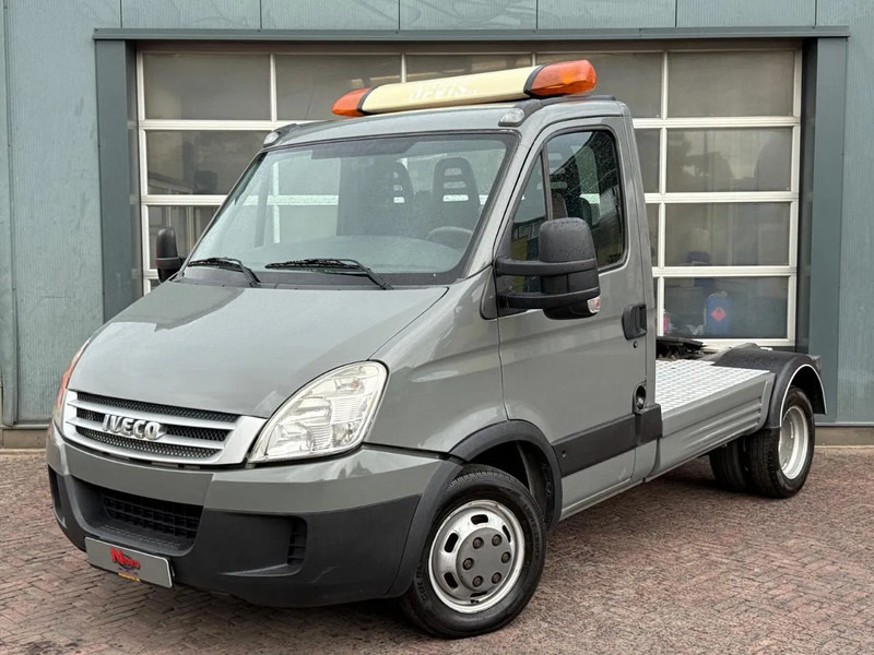 Iveco Daily 35C18 BE TREKKER 3 ZITS EURO 5 12 TON - شاحنة جرار: صور 3 Iveco Daily 35C18 BE TREKKER 3 ZITS EURO 5 12 TON - شاحنة جرار: صور 3