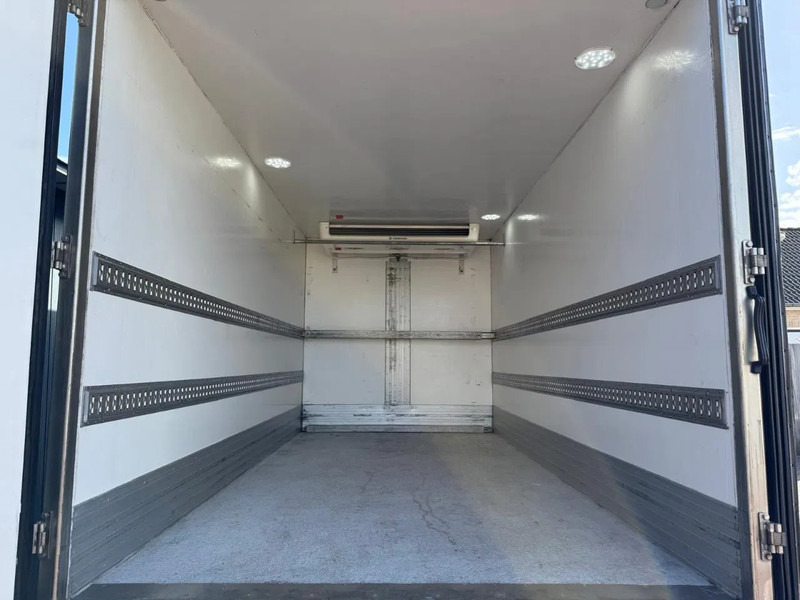 Iveco Daily 40C18 3.0 180PK Aut. Clixtar Be trekker Koeler 2655 KG Laadvm. 3 Zits CVO - شاحنة جرار: صور 5 Iveco Daily 40C18 3.0 180PK Aut. Clixtar Be trekker Koeler 2655 KG Laadvm. 3 Zits CVO - شاحنة جرار: صور 5