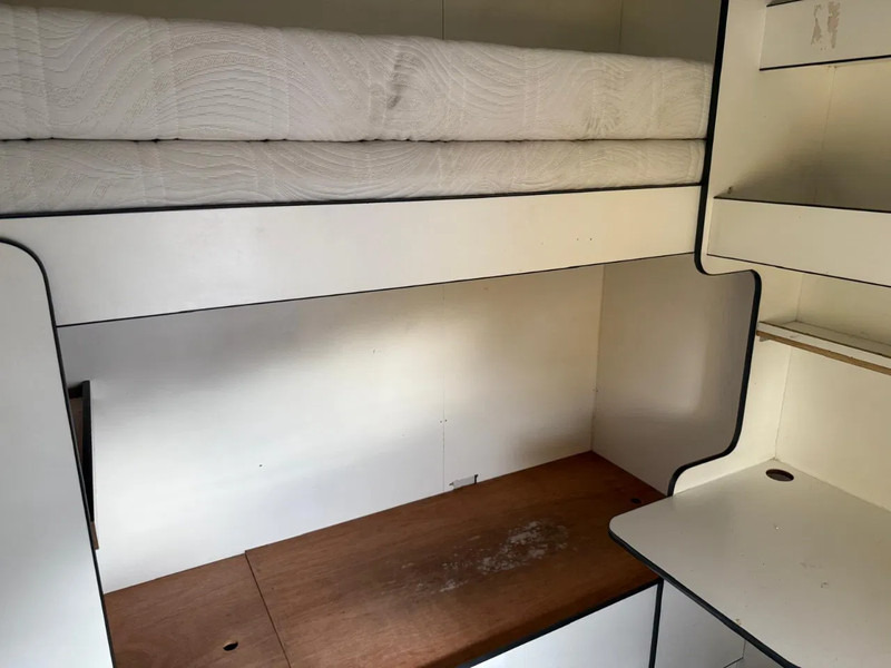 Volvo FL 12.240 STAND Airco 2x bed Douche Heater - بصندوق مغلق شاحنة: صور 5 Volvo FL 12.240 STAND Airco 2x bed Douche Heater - بصندوق مغلق شاحنة: صور 5