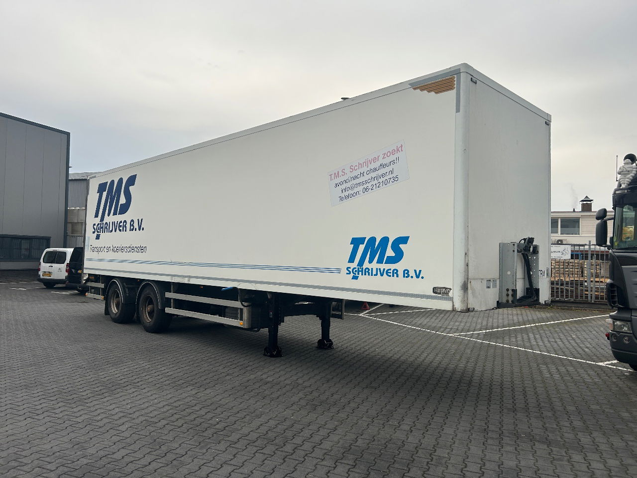 Diversen HTF citytrailer - بصندوق مغلق نصف مقطورة: صور 1 Diversen HTF citytrailer - بصندوق مغلق نصف مقطورة: صور 1