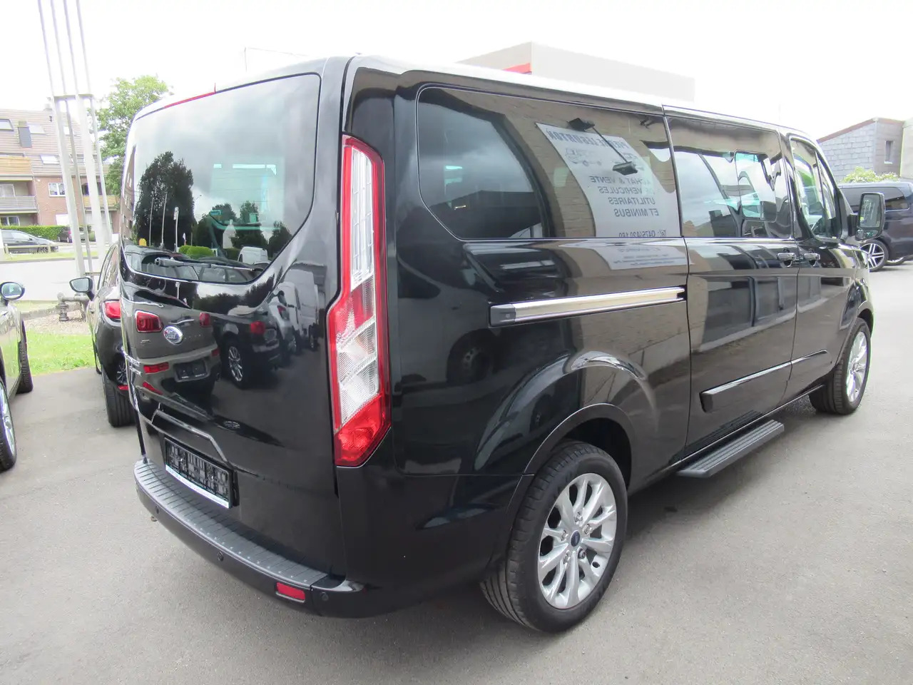 Ford Tourneo Custom 2.0 TDCi L2H1 - أخرى: صور 2 Ford Tourneo Custom 2.0 TDCi L2H1 - أخرى: صور 2