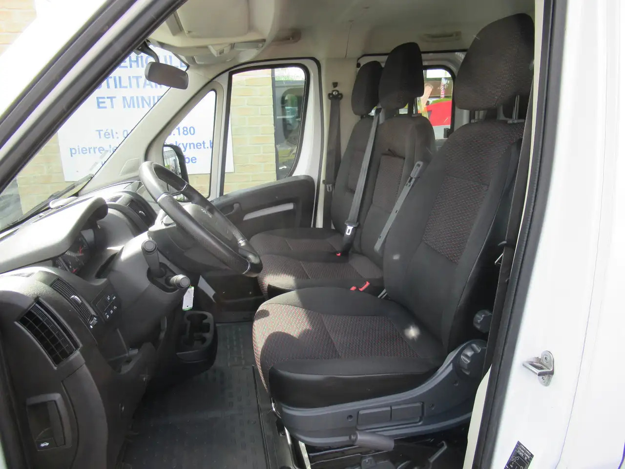 Peugeot Boxer DBLE CAB PICK_UP 165CV 19800€+TVA/BTW - الشاحنات الصغيرة المسطحة, الشاحنات الصغيرة كابينة مزدوجة: صور 5 Peugeot Boxer DBLE CAB PICK_UP 165CV 19800€+TVA/BTW - الشاحنات الصغيرة المسطحة, الشاحنات الصغيرة كابينة مزدوجة: صور 5