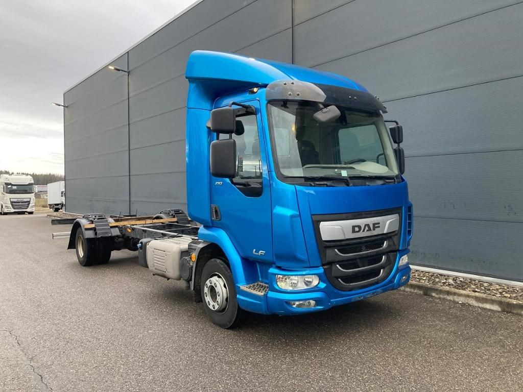 DAF LF 210 FA Standheizung / 5.00m Rd / 7.490kg - شاحنة ستارة: صور 1 DAF LF 210 FA Standheizung / 5.00m Rd / 7.490kg - شاحنة ستارة: صور 1