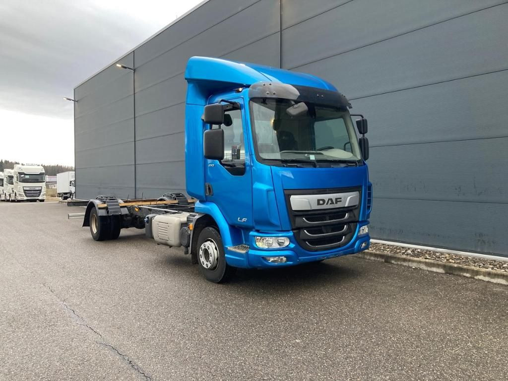 DAF LF 210 FA Standheizung / 5.00m Rd / 7.490kg - شاحنة ستارة: صور 3 DAF LF 210 FA Standheizung / 5.00m Rd / 7.490kg - شاحنة ستارة: صور 3