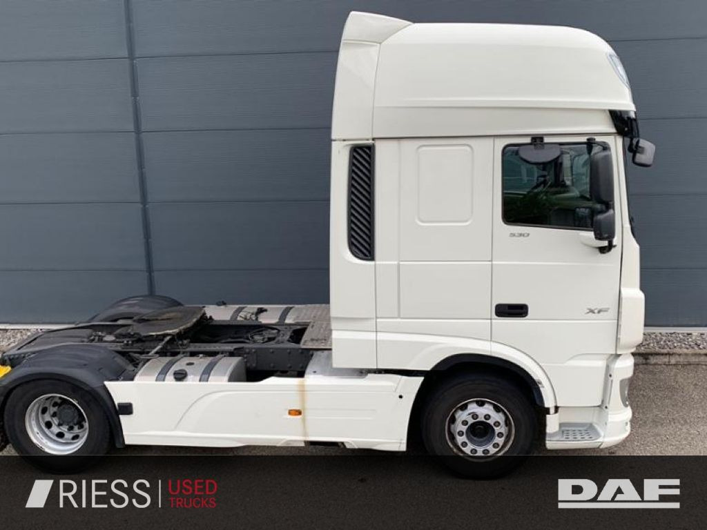 DAF XF 530 FT AUT LED LM SpurH SpurW - شاحنة جرار: صور 2 DAF XF 530 FT AUT LED LM SpurH SpurW - شاحنة جرار: صور 2