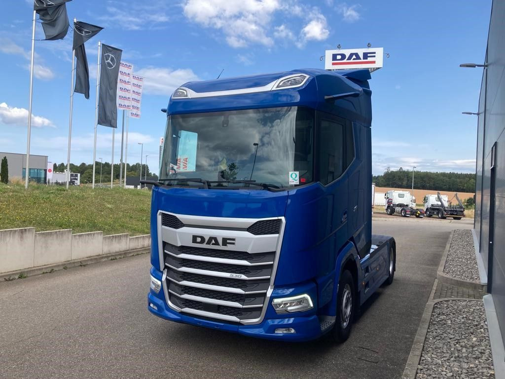DAF XG 530 FT Alcoa Intarder Standklima Alcoa Kamera - شاحنة جرار: صور 4 DAF XG 530 FT Alcoa Intarder Standklima Alcoa Kamera - شاحنة جرار: صور 4