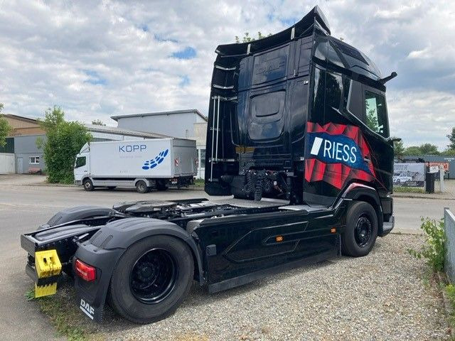 DAF XG 530 FT Vollluft Leder Kamera SpurH - شاحنة جرار: صور 4 DAF XG 530 FT Vollluft Leder Kamera SpurH - شاحنة جرار: صور 4