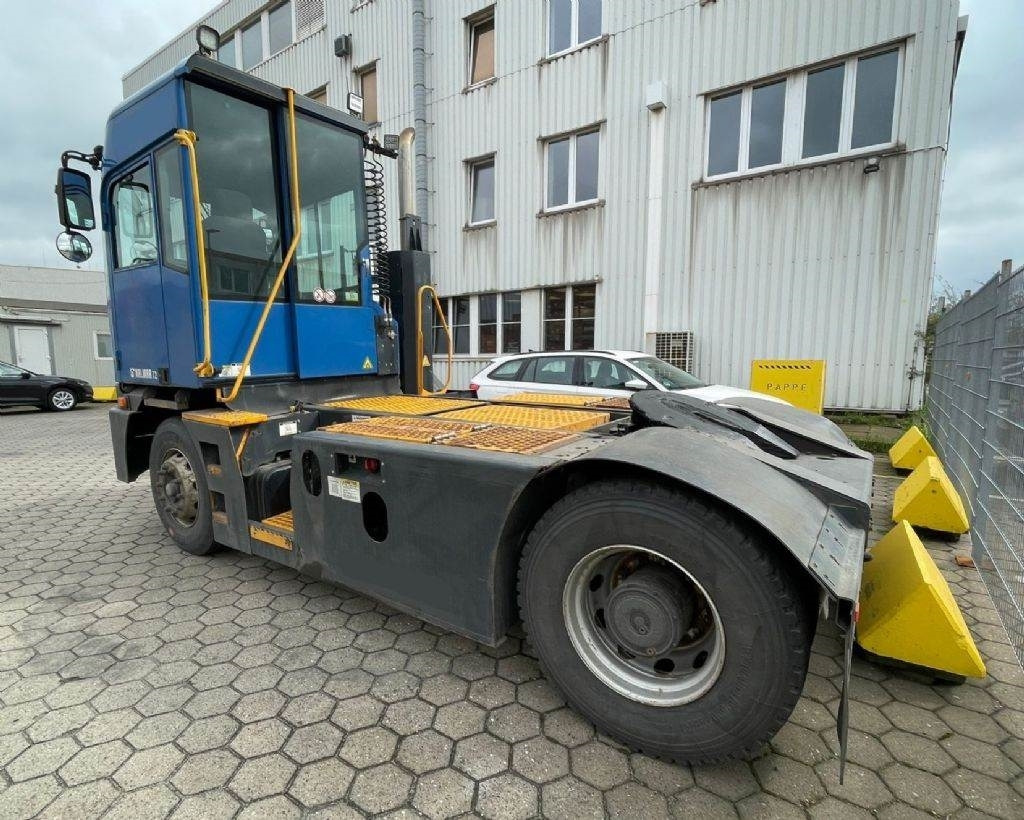 Kalmar T2 - جرارات صالات المطارات: صور 5 Kalmar T2 - جرارات صالات المطارات: صور 5
