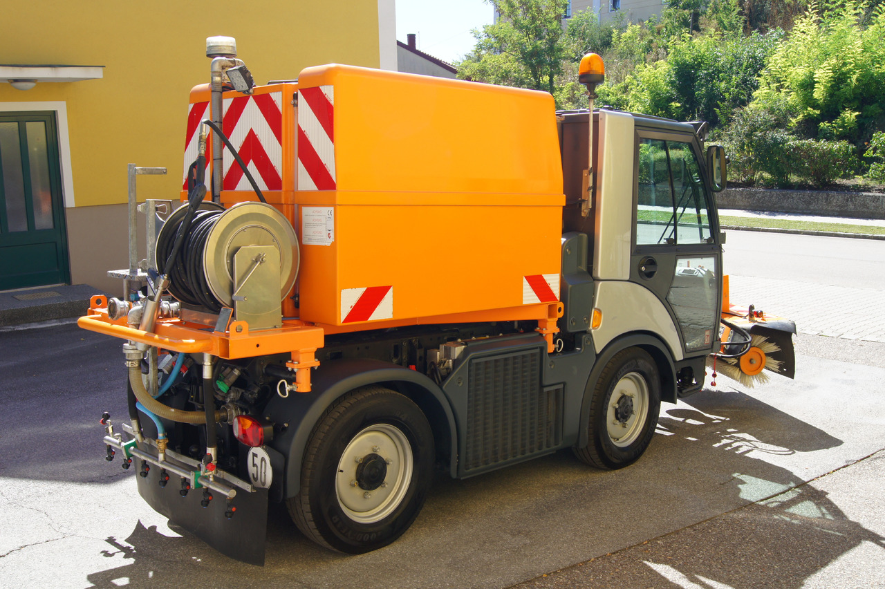 MULTICAR TREMO X56 Carrier CS/4x4/Euro 5/Besen/Wasserfass - جرافة ثلج: صور 4 MULTICAR TREMO X56 Carrier CS/4x4/Euro 5/Besen/Wasserfass - جرافة ثلج: صور 4