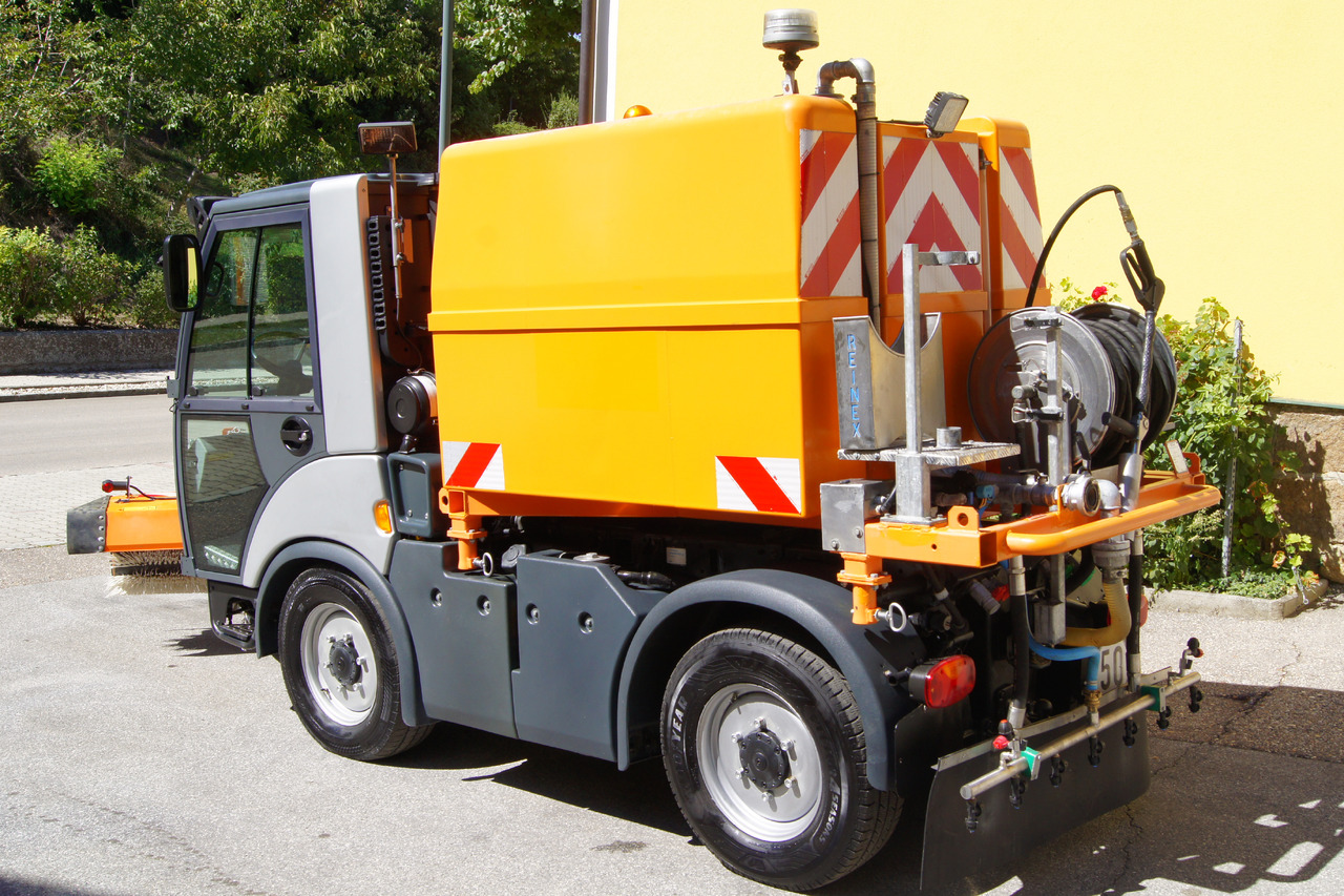 MULTICAR TREMO X56 Carrier CS/4x4/Euro 5/Besen/Wasserfass - سياره كنس شوارع: صور 3 MULTICAR TREMO X56 Carrier CS/4x4/Euro 5/Besen/Wasserfass - سياره كنس شوارع: صور 3