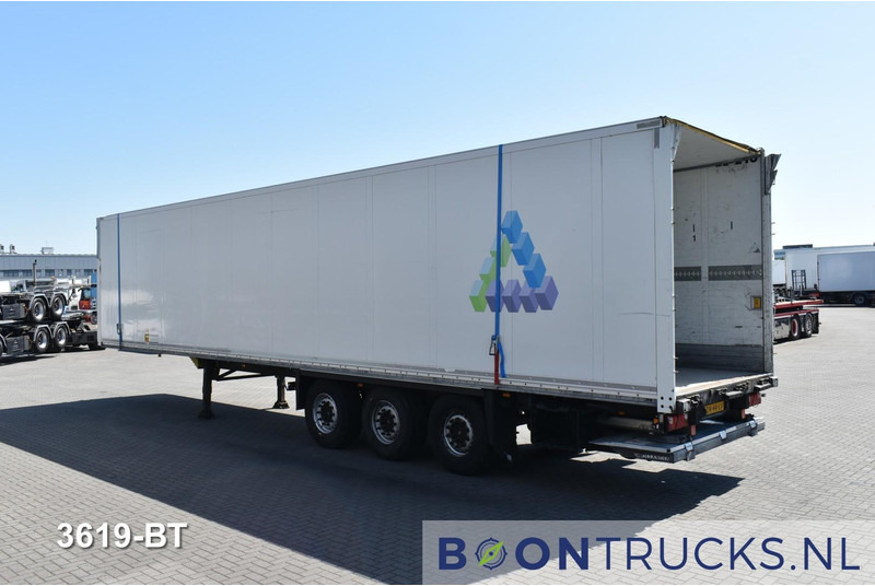 Schmitz Cargobull SCB*S3B | DAMAGED / SCHADE * TAIL LIFT (WORKING) * DISC BRAKES - بصندوق مغلق نصف مقطورة: صور 3 Schmitz Cargobull SCB*S3B | DAMAGED / SCHADE * TAIL LIFT (WORKING) * DISC BRAKES - بصندوق مغلق نصف مقطورة: صور 3