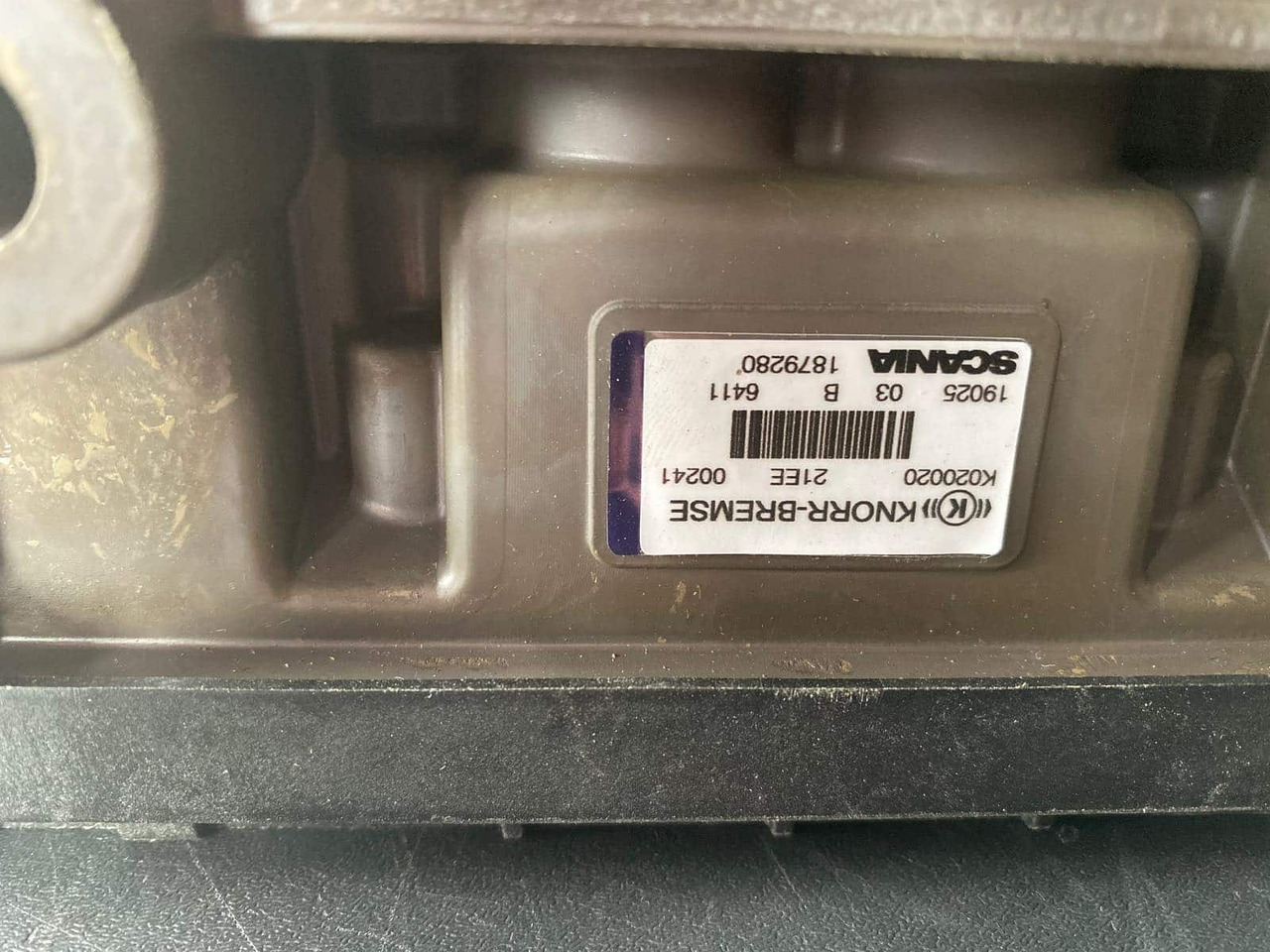 SCANIA AIR VALVE 1879280, 1879275 - صمام الفرامل - شاحنة: صور 3 SCANIA AIR VALVE 1879280, 1879275 - صمام الفرامل - شاحنة: صور 3