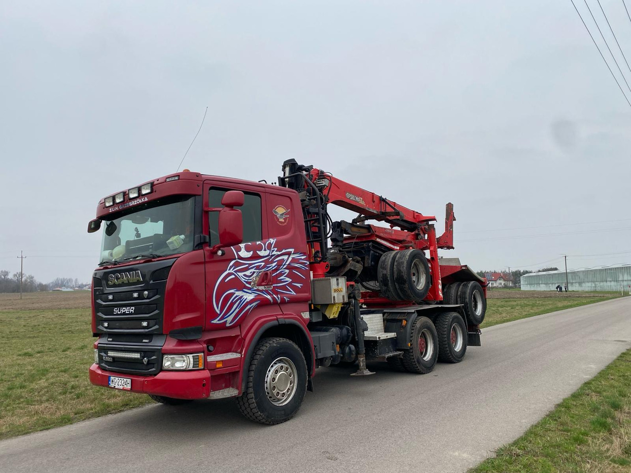 SCANIA R620 - شاحنة قطع الأشجار, شاحنة كرين: صور 1 SCANIA R620 - شاحنة قطع الأشجار, شاحنة كرين: صور 1